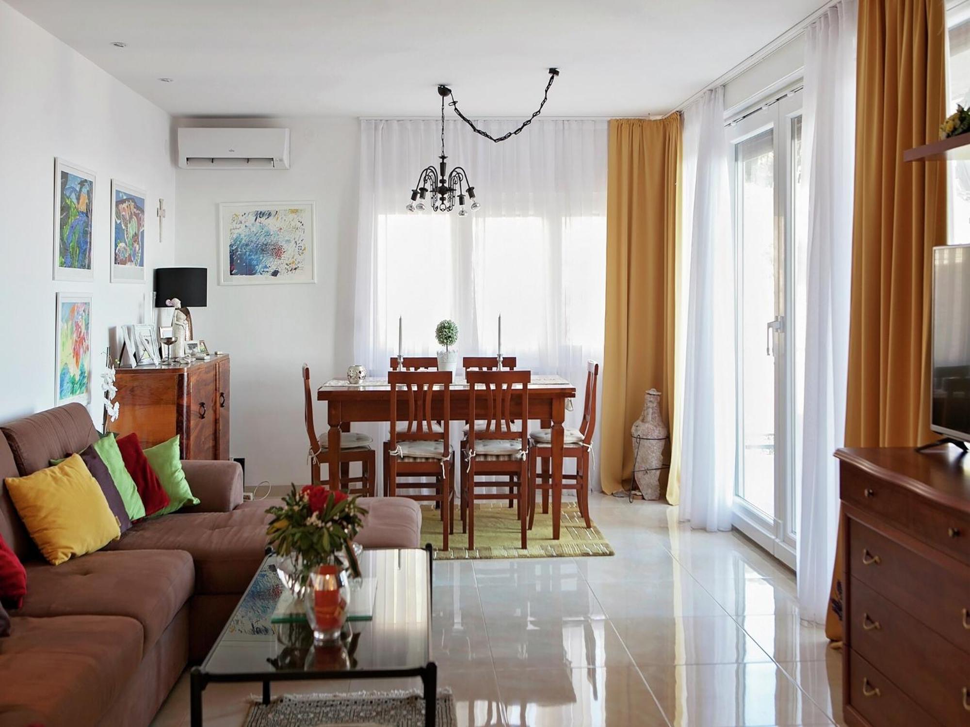 Cozy Apartment With A Balcony And A Sea View 布雷拉 外观 照片
