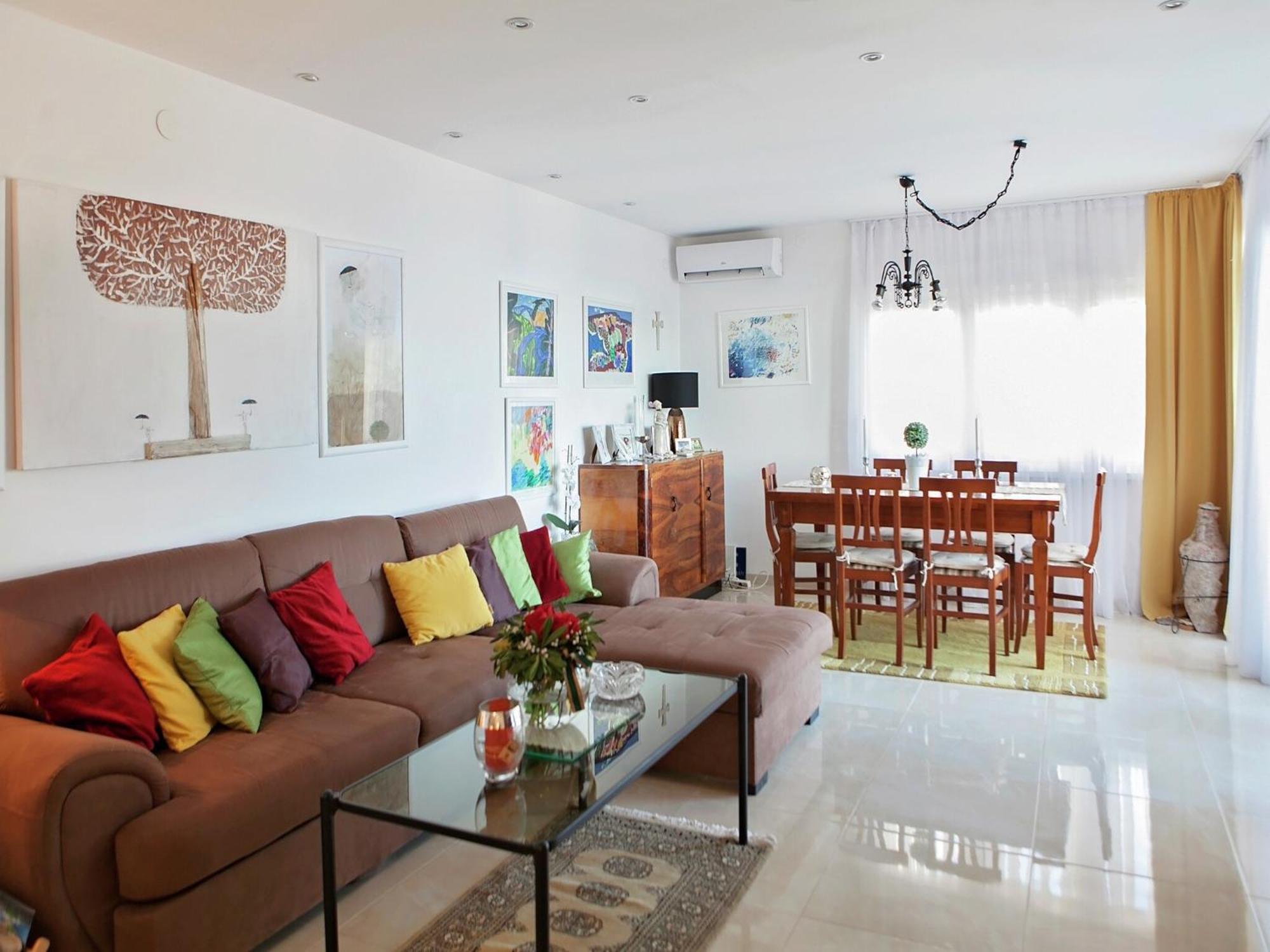 Cozy Apartment With A Balcony And A Sea View 布雷拉 外观 照片